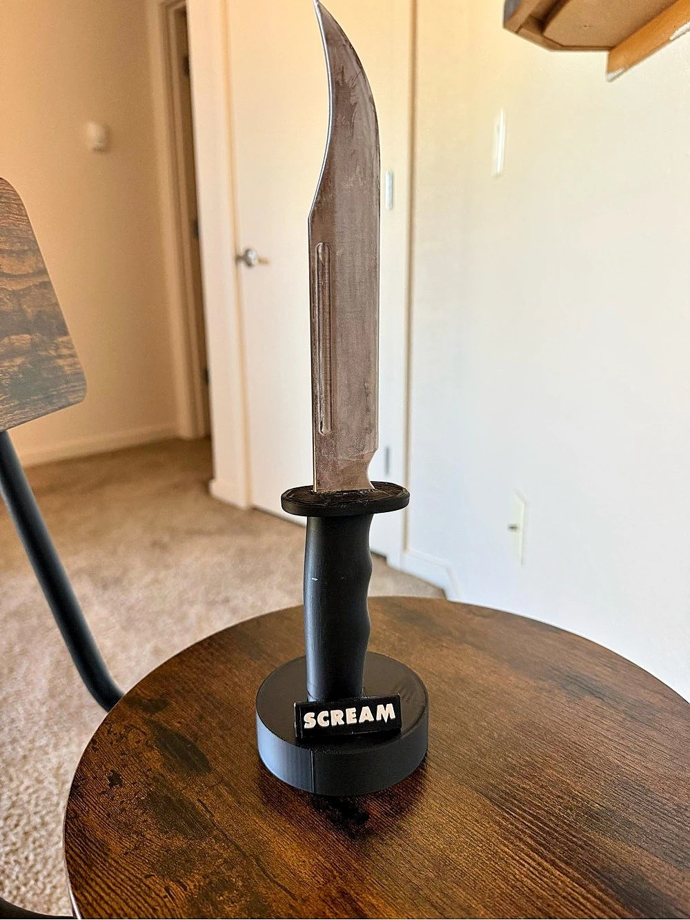 Scream Ghostface Prop Knife with Stand Black & Silver